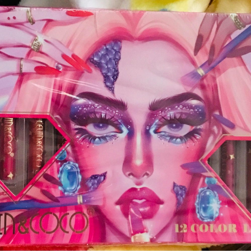Women's 12-Color Lip & Eye Makeup Set - Pink
